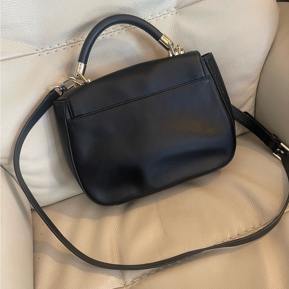 Kate Spade handbag. Very good condition! I would say this is saddlebag - Picture 2 of 4